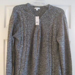 NEW YORK & COMPANY BLACK AND WHITE MARLED SWEATER